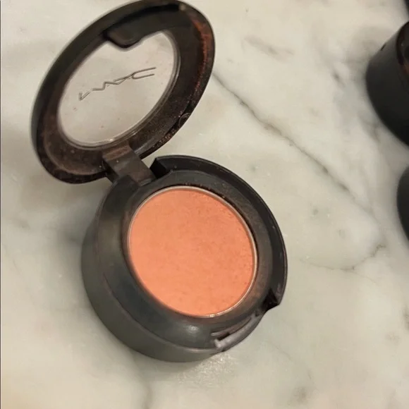 Bundle of three Mac eyeshadows - Picture 5 of 5